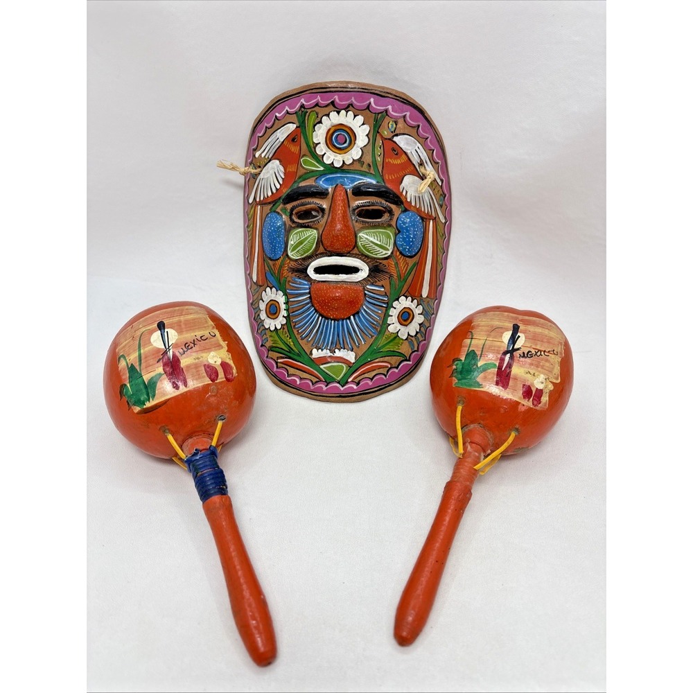 Hand painted Mexican Folk Art Terracotta Clay Mask Wall Hanging And Maracas Vtg - Picture 1 of 8